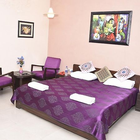 Modipur Hotel Rāmpur Esterno foto